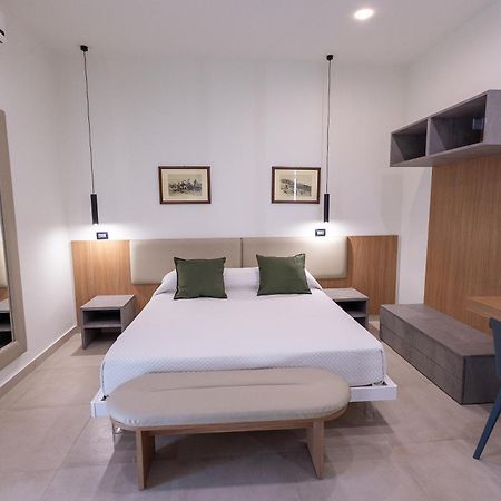 Villa Iris Giardini Naxos Εξωτερικό φωτογραφία