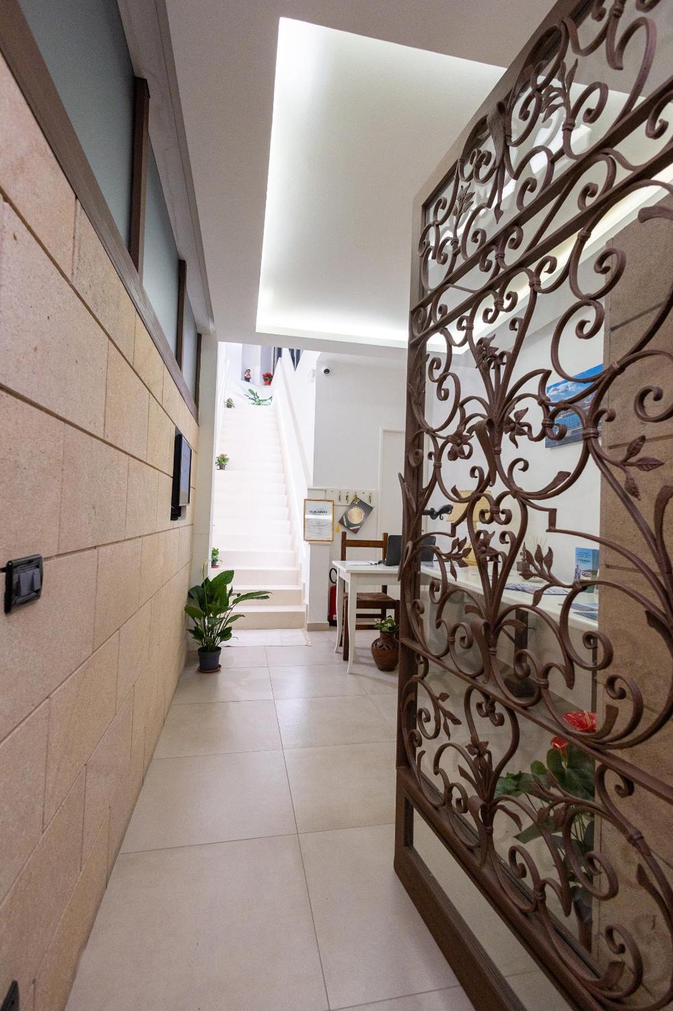 Villa Iris Giardini Naxos Εξωτερικό φωτογραφία